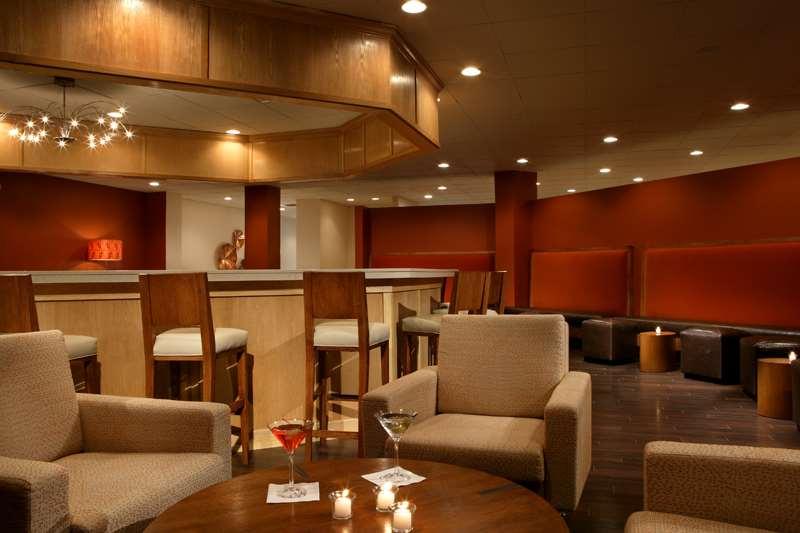Wyndham Columbus Hotel Worthington Restoran gambar